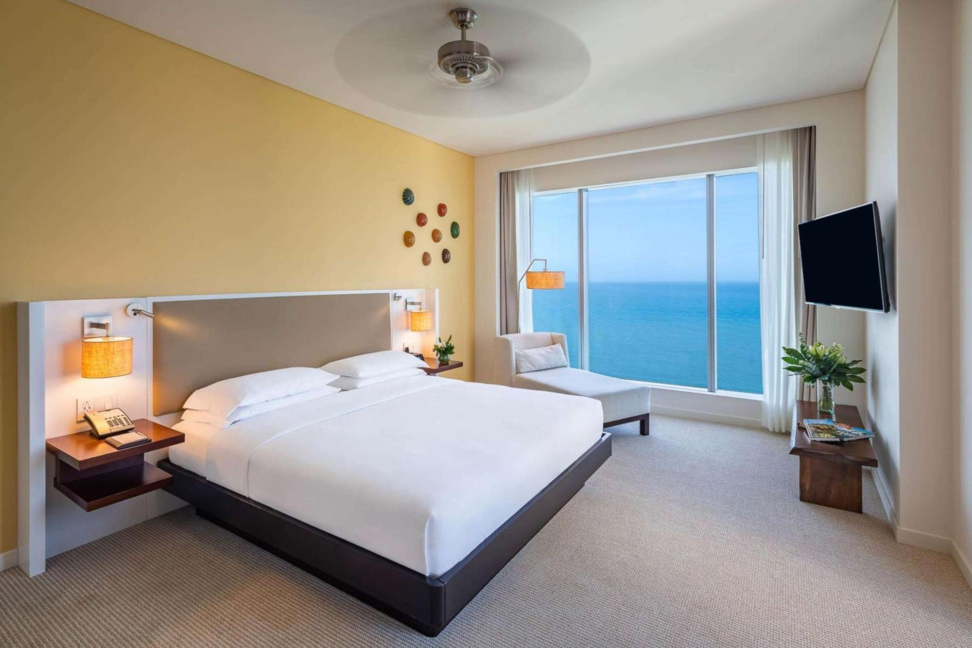 Hyatt Regency Cartagena Hotel Luaran gambar A bedroom at the Atlantis Paradise Island