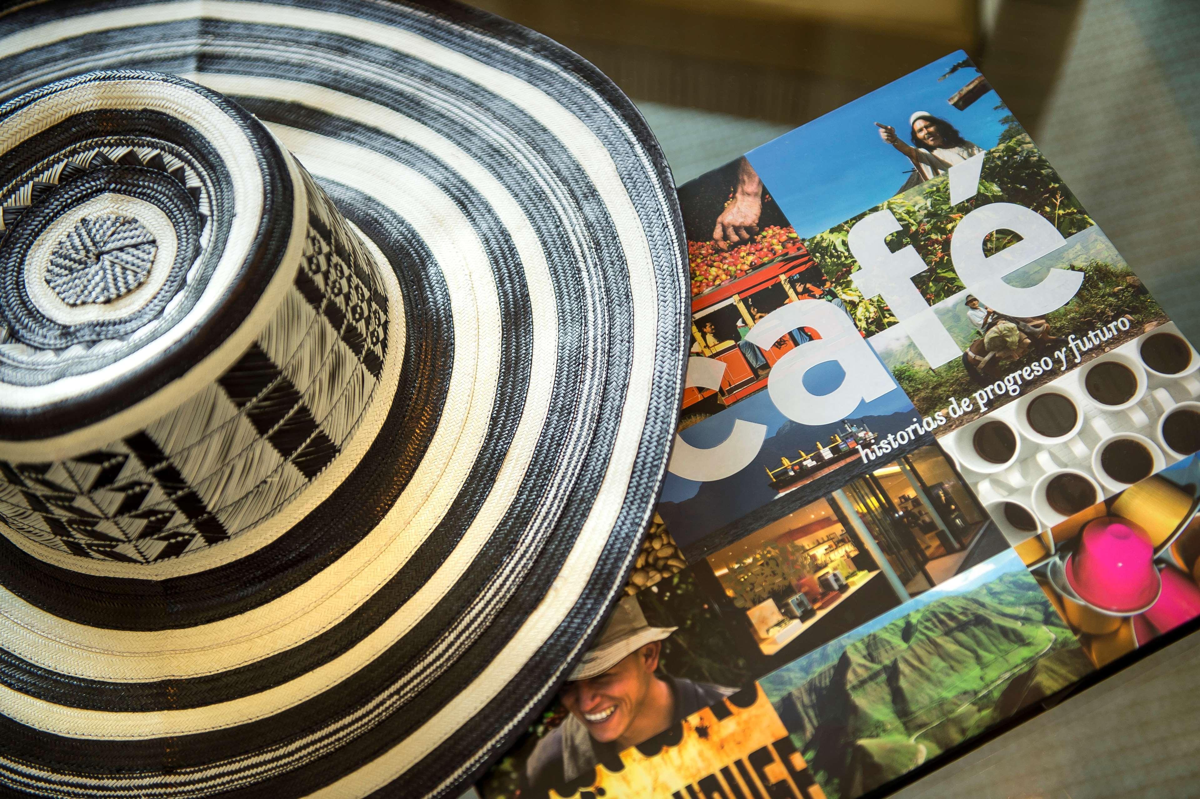 Hyatt Regency Cartagena Hotel Luaran gambar A magazine